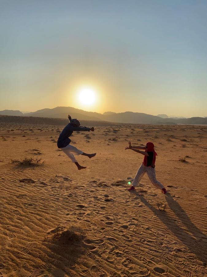 Wadi Rum Bedouin Heart Camp Bagian luar foto