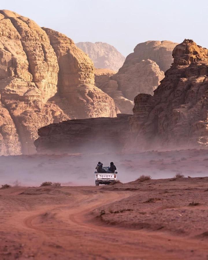 Wadi Rum Bedouin Heart Camp Bagian luar foto