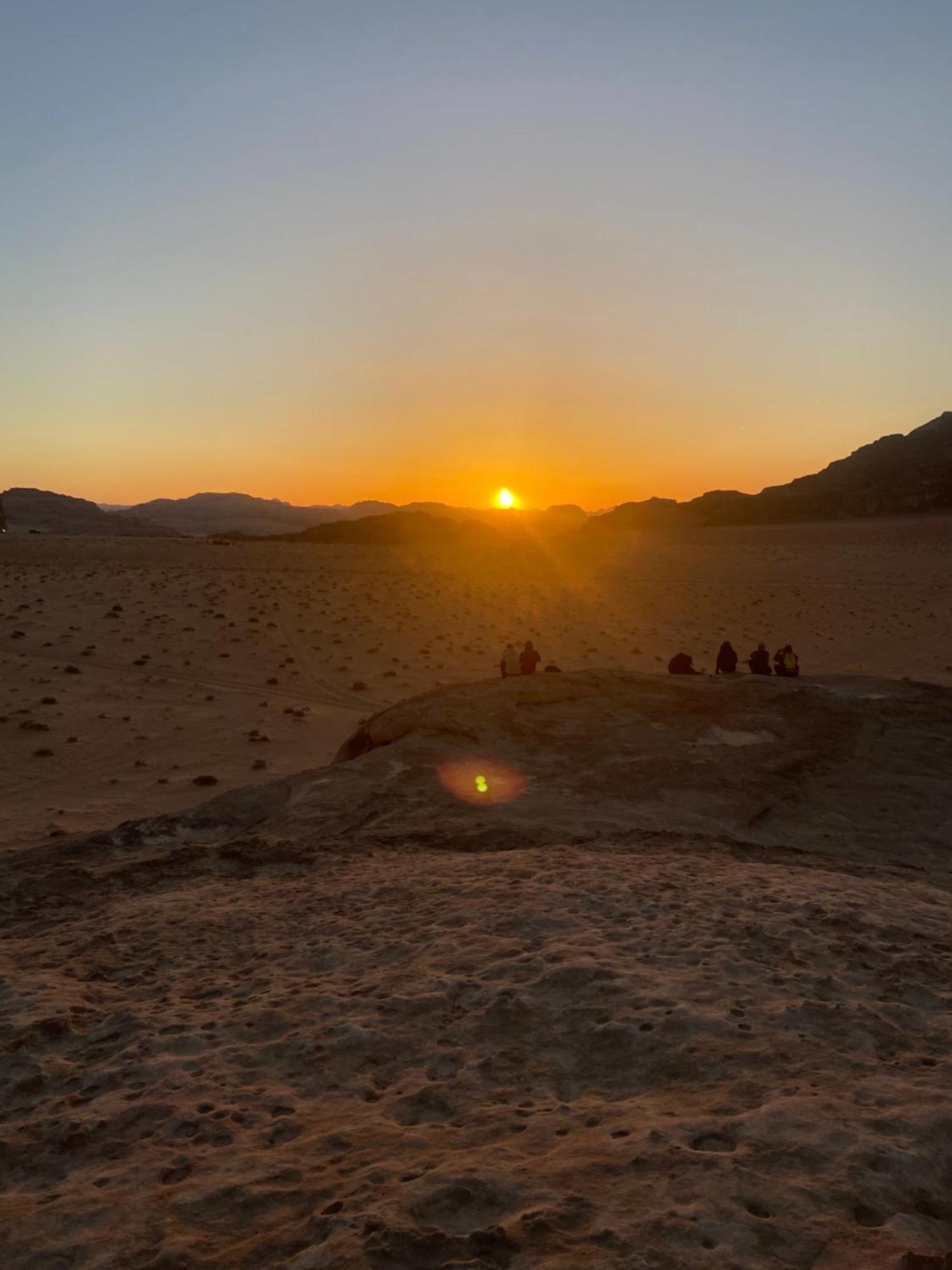 Wadi Rum Bedouin Heart Camp Bagian luar foto