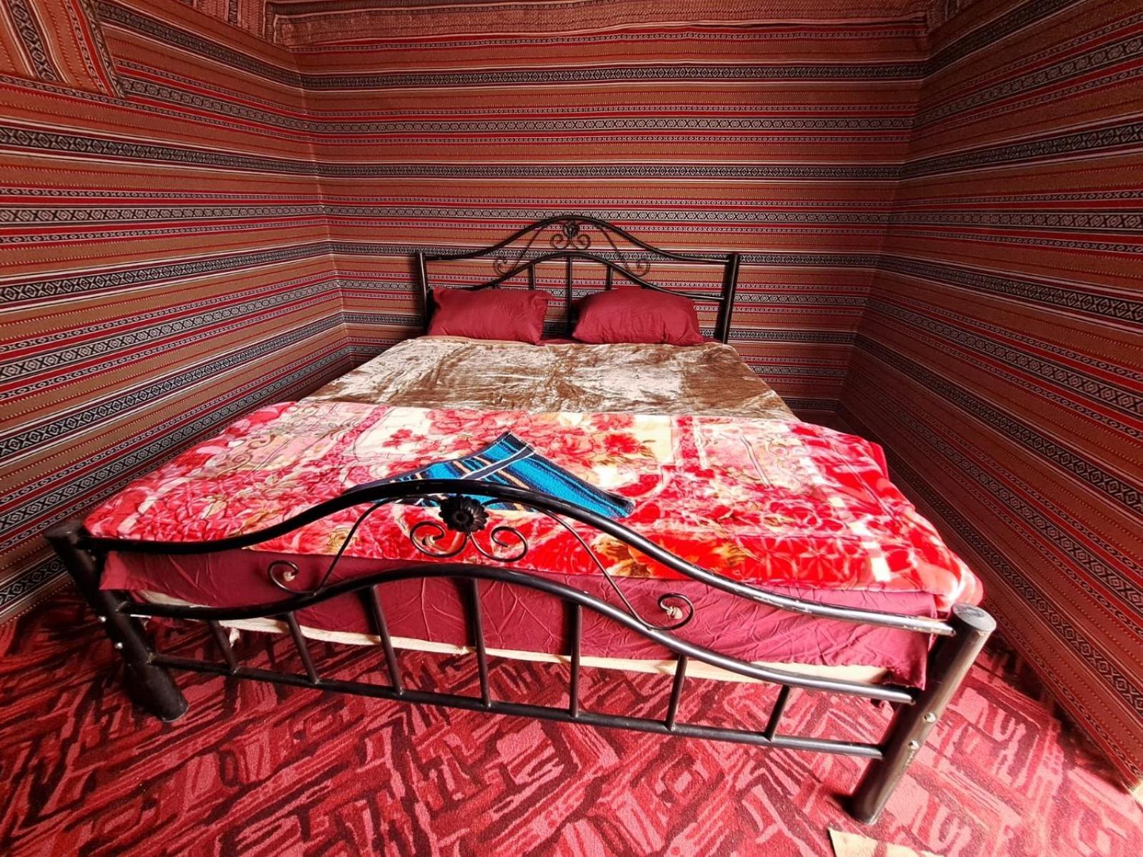 Wadi Rum Bedouin Heart Camp Bagian luar foto
